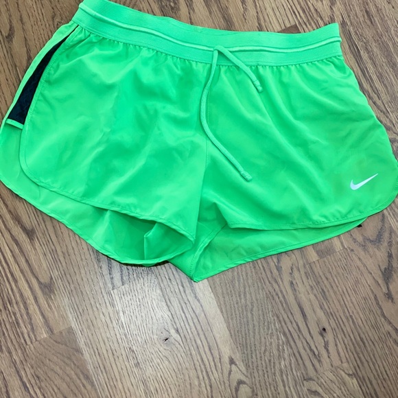 Bundle of 2 Nike active shorts size S - Picture 9 of 15